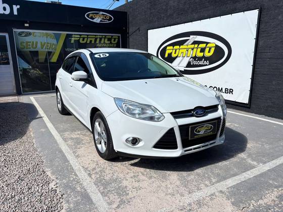 FORD FOCUS 1.6 SE 16V FLEX 4P POWERSHIFT